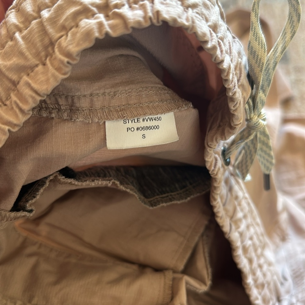 Vuori Ripstop Pant - Picture 2 of 3